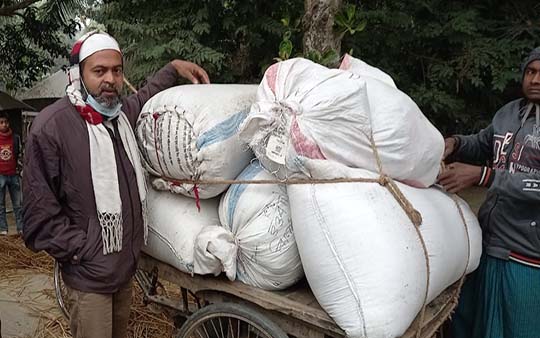 শৈলকূপায় নকল বিড়ি তৈরির উপকরন জব্দ, গ্রেফতার ২